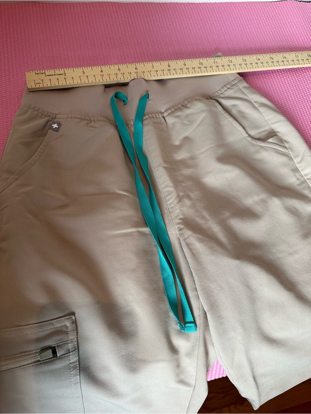 Figs Beige jogger size xs - Picture 6 of 10